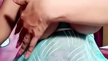 Desi Big Boobs Bhabhi Devar Ke Sath Call Pe Masti Karti Hui. Indian Big Boobs Bhabhi