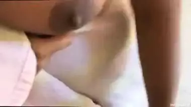 Sri Lankan Spa Girl Hand Job