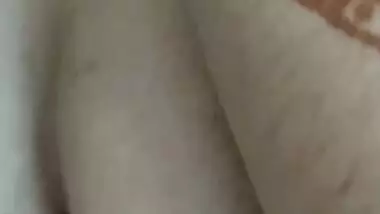 Penis Penetration of Shy Girl in Oyo – “Are Abhi gaya hi ni hai”