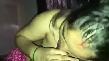 Hairy Hindustani guy getting his dick sucked by Desi XXX housewife MMS