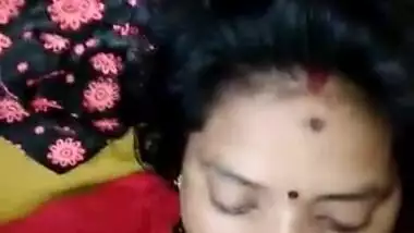 Mallu Sexy Bhabhi Giving Blowjob