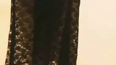 Indian Horny Girlfriend Striptease And Twerking For Her Boyfriend