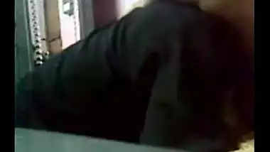 Tamil sex videos of a mature couple enjoying a home sex session