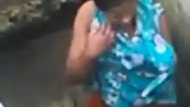 Neighbor girl bathing2