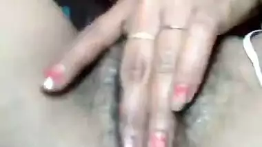 Desi using chapati rod dildo to masturbate