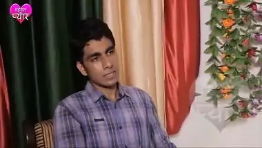 Interview Dene Aayi Hot Girl Ko Table Pe Leta Ke Choda