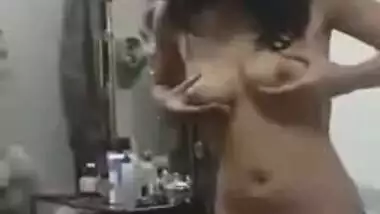 28 Ki Kuddi 47 Weight Kuddi - Movies.