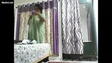 Desi telugu aunty dress changing hidden capture by her son mms clip