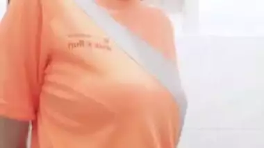 Desi sexy bhabi make her own video