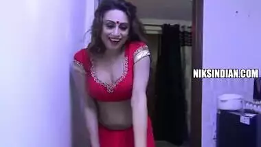 Horny Desi Housewife Wants Thick Dick