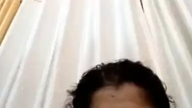 Mature Desi XXX couple have a nice sex on camera MMS video