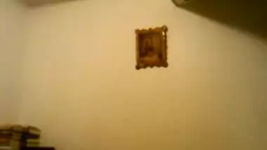 Desi chick eager for a quicky