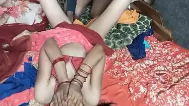 Indian bhabhi alone sex video dirty talk