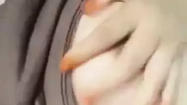 Desi cute girl show boob selfie cam video