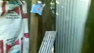 Indian teen isn't shy about putting on clothes in front of Desi XXX guy