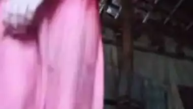 Boobs showing village maal on video call with boyfriend