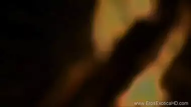 Interesting Brunette Blowjob From Indian MILF