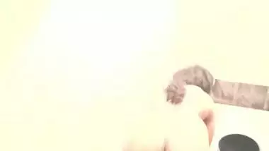 Big round ass neighbor bhabhi bath