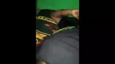 Horny bhabhi gets her pussy fingered and hammered by lover