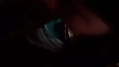 Desi MILF gives a XXX blowjob to man who makes MMS video in th dark