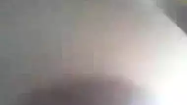 Indian Lonely young house wife seduce herself to her lover in abroad - Wowmoyback