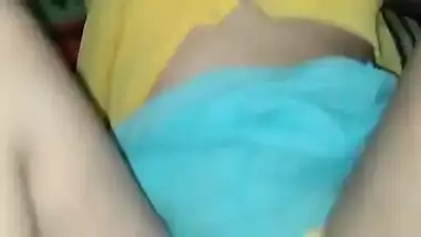 Village bhabhi fucking on floor