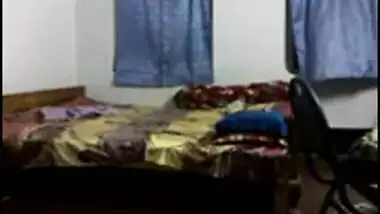 Masturbating in this must watch MMS