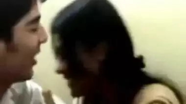 Desi Boy And Girl in cyber cafe HD.mp4