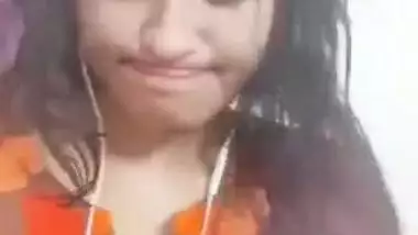 Bangladeshi sexy girl showing boobs and pussy