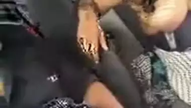 Tamil desi Bhabhi enjoy hot Indian fuck in car with Driver