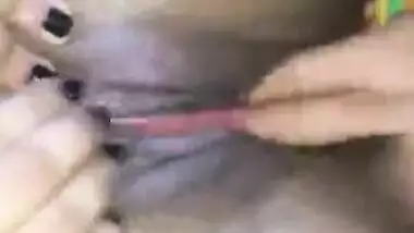 Sexy desi wife clean shaved pussy fingering by hubby with loud moaning