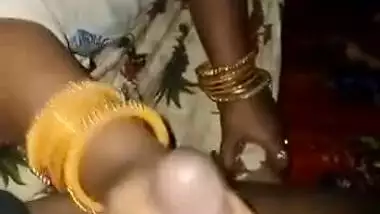 Today Exclusive- Hot Desi Bhabhi Blowjob