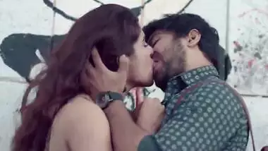 Neha Khan Hot Kissing Scene
