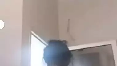 Today Exclusive-desi Girl Showing Her Nude Body On Video Call