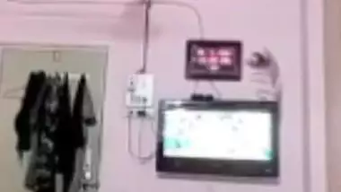 Big Ass Bhabhi Bathing Vdo