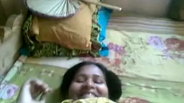 Kanpur aunty exposing tits and pussy