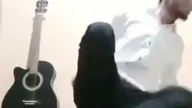 Bangladeshi viral sex of a girl riding on her cousin’s dick