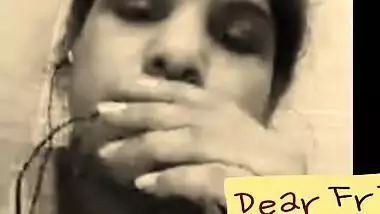 Today Exclusive- Paki Girl Showing Her Boobs And Pussy Part 2