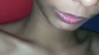 Perverted man fucks his desi niece in desi xxx MMS