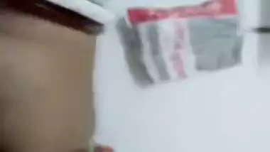 Shy Bangla Desi XXX housewife have illicit sex with her lover MMS