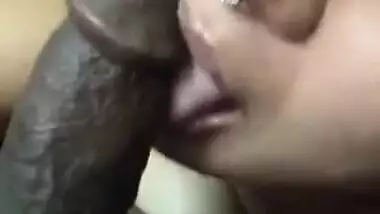 Desi girl sucking husband cock