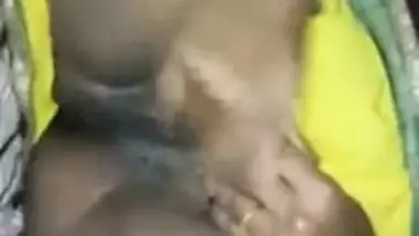 Horny Poonam Bhabi Fingering Selfie