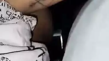 Sex MMS of a GF talking on a call and riding on a dick