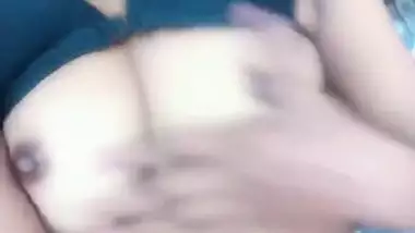 Horny Girl Pussy Fingering