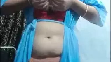 Busty aunty vibrator sex show with dildo vibrator
