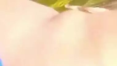 As vezes India brinca com a câmera do celular cacique gosta de ver