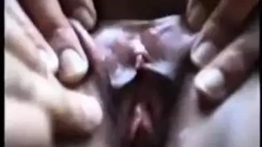 Indian Mature Wife Play With vegetable Fuck By Hubby