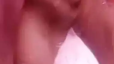 Bengali lady pissing and taking nude bath viral MMS