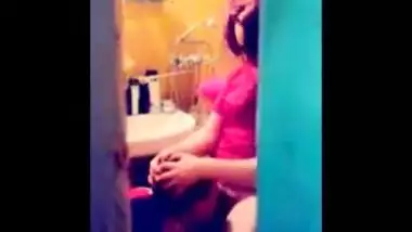 Bhabhi ne chut chatwayi