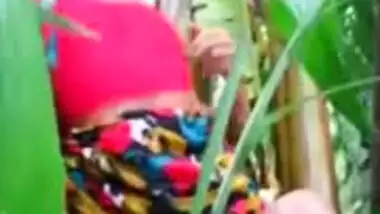 Indian outdoor doggy sex